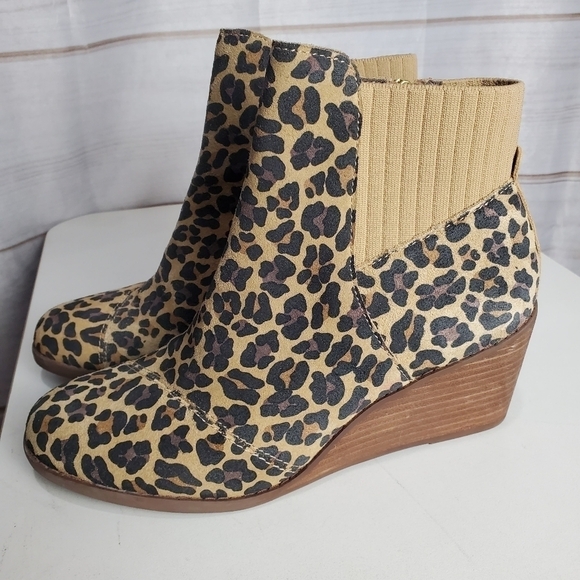Toms Sadie Suede Boot Womens Size 7.5 Animal Print Wedge Booties Side Zip - Picture 4 of 9